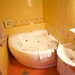 Fabulous Location Апартаменти *