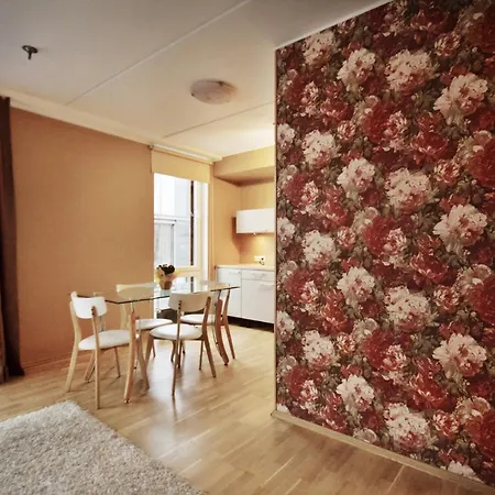 Fabulous Location アパート *